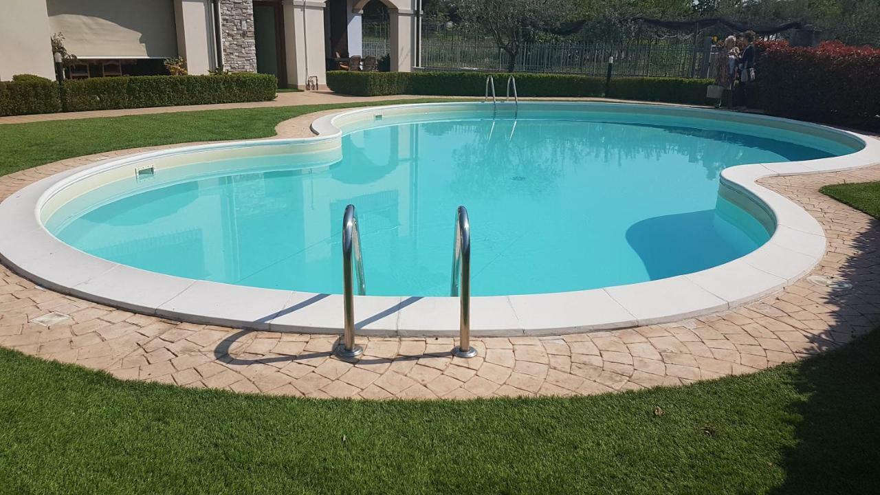 Villa Villacolle Sirmione Exterior photo