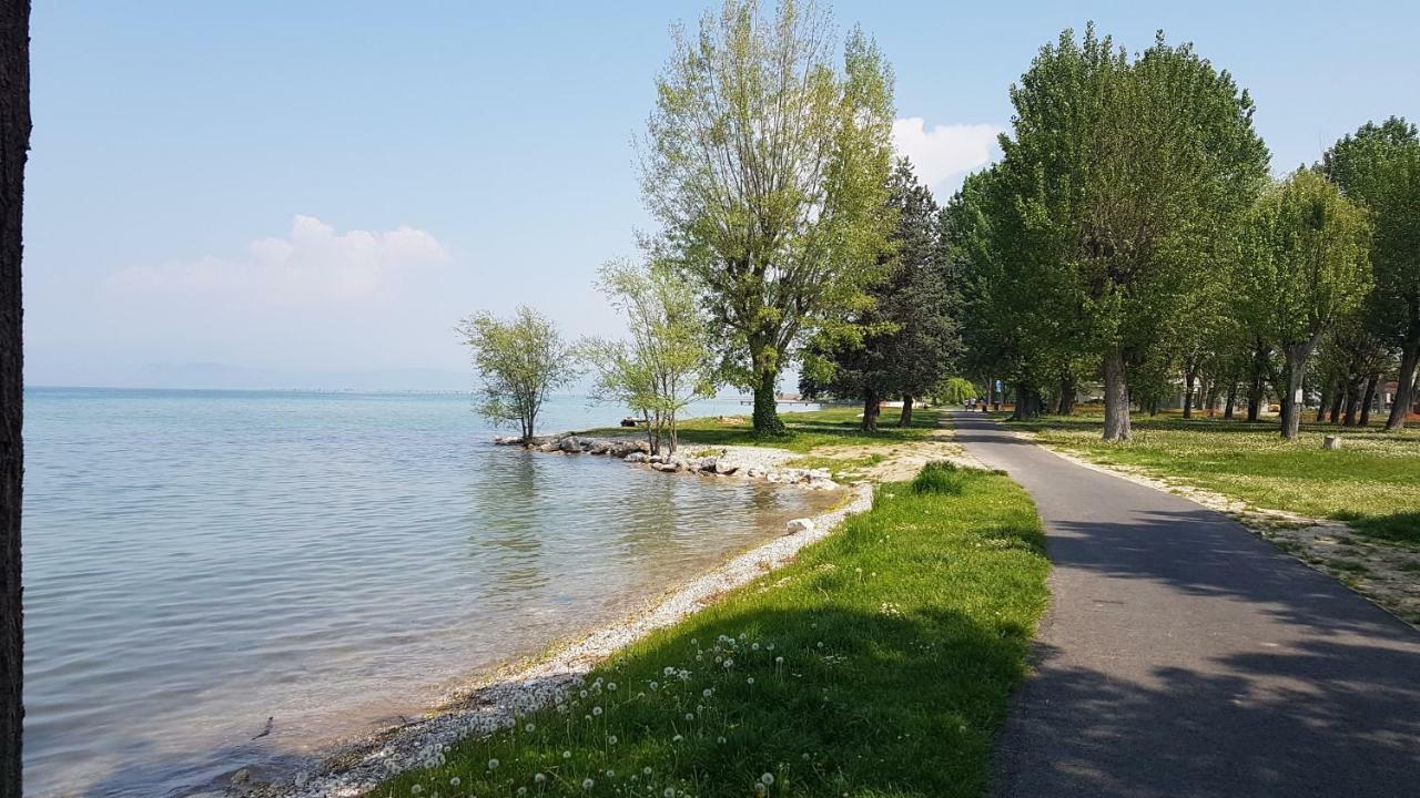 Villa Villacolle Sirmione Exterior photo